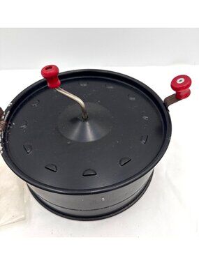 Old Fashioned Stove-Top Popcorn Popper With Hand Crank & Black Lid Country